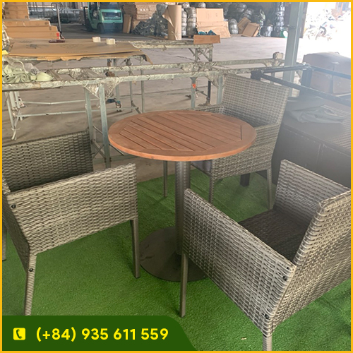 Poly Rattan Chairs And Tables />
                                                 		<script>
                                                            var modal = document.getElementById(